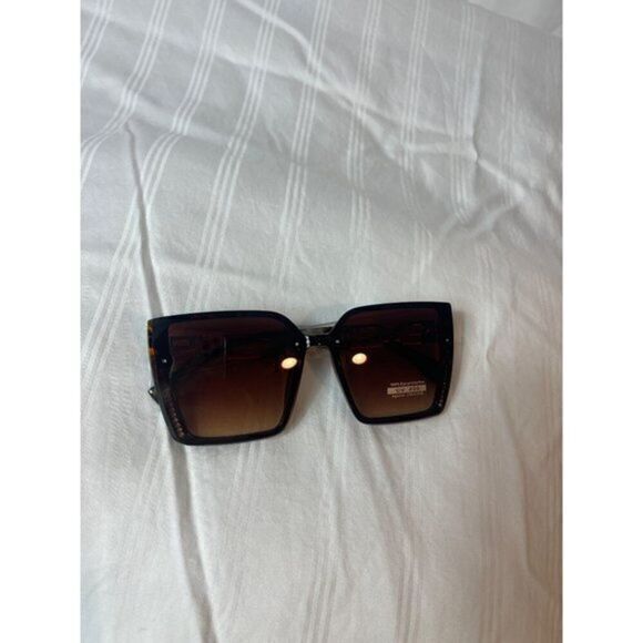 Win‎ Me Over Sunglasses Tortoise main image 9